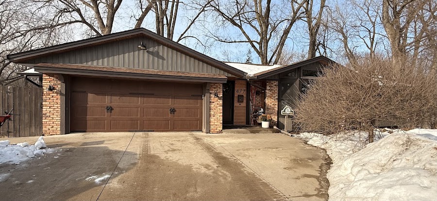 Exterior project photo from Sara Schreiner's Google review